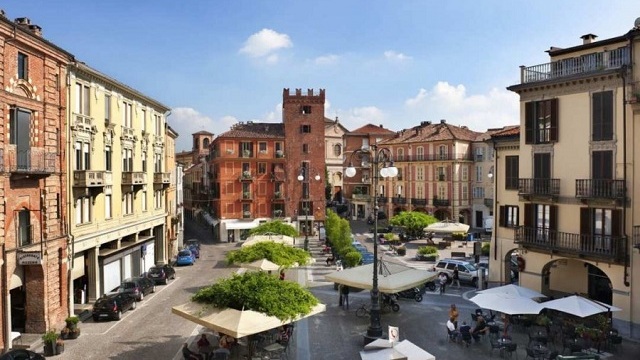 Incontri Asti, meravigliosa città medievale