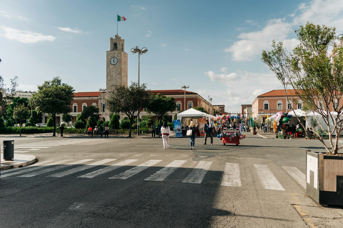 Incontri a Latina, la città e le sue piazze